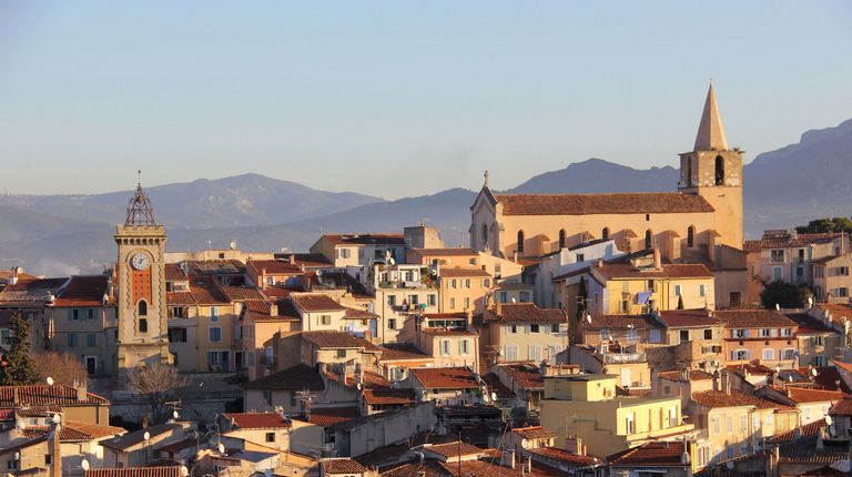 Vue sur la ville d'Aubagne