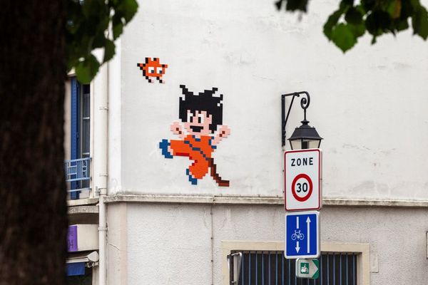 Hello my game is invader street art
